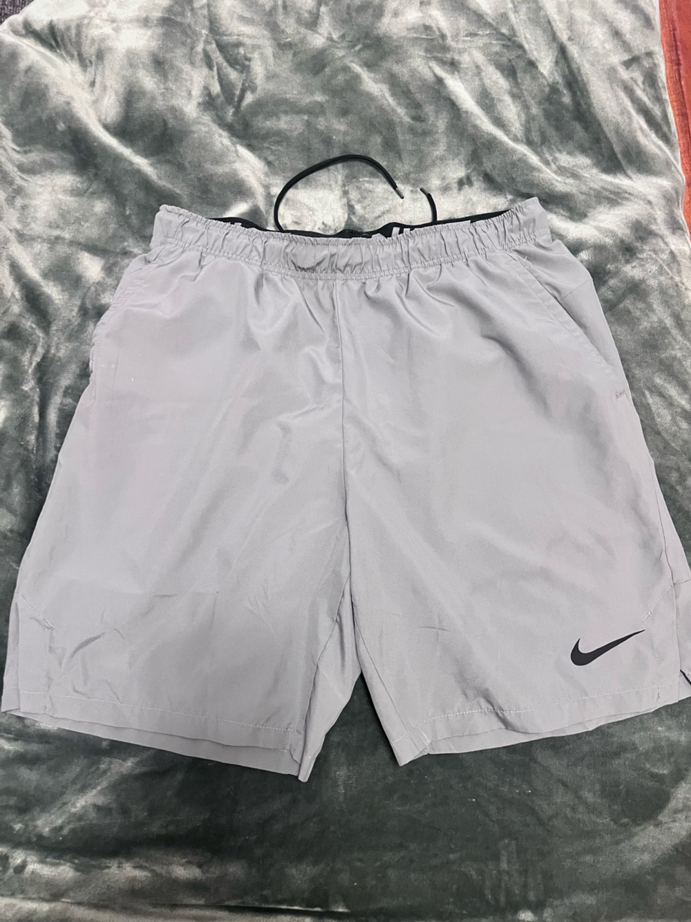 Dri Fit Nike Light Gray Athletic Shorts size Large